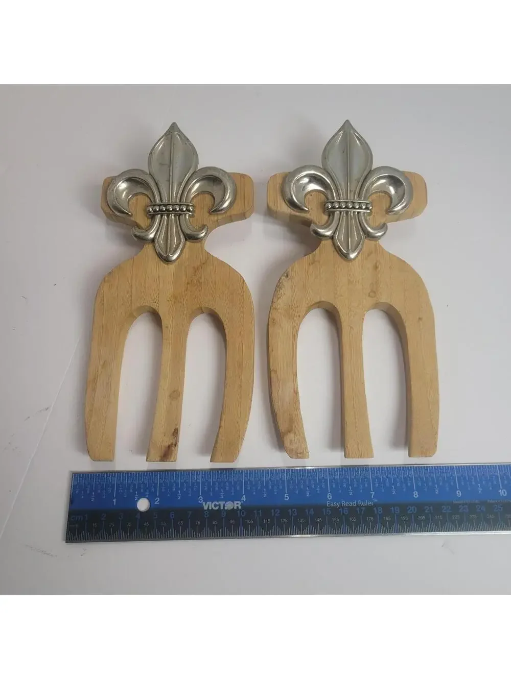 Bamboo Salad Hands Claws Serving Utensils w/ silver Metal Fleur De Lis Wood 2